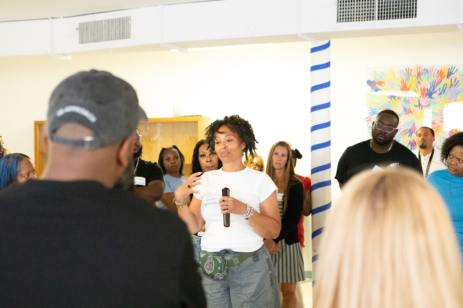 A participant sharing on the microphone during a Re-Approach session